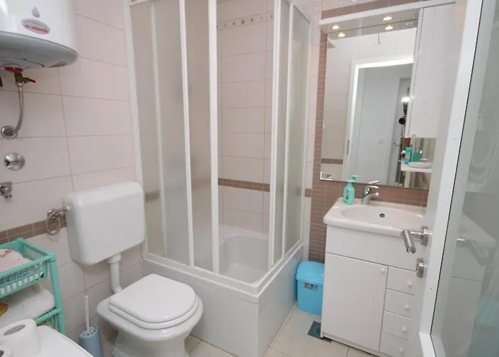 With A Parking Space - 7896 オパティヤ